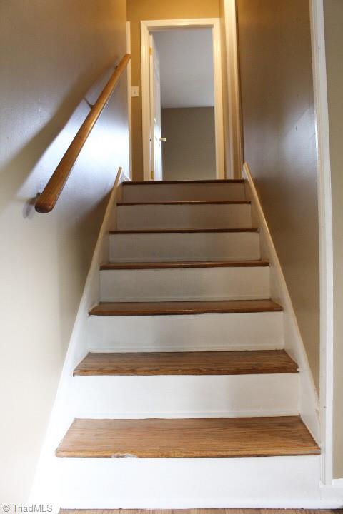 2503 Lane Road Greensboro, NC 27408 - Photo 9 of 20