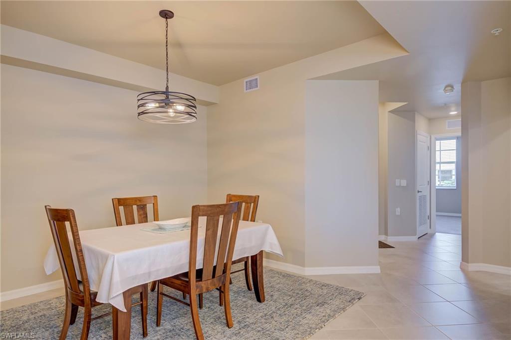 5715 Double Eagle Circle, Unit 4421 Immokalee, FL 34142 - Photo 9 of 31 Dining area