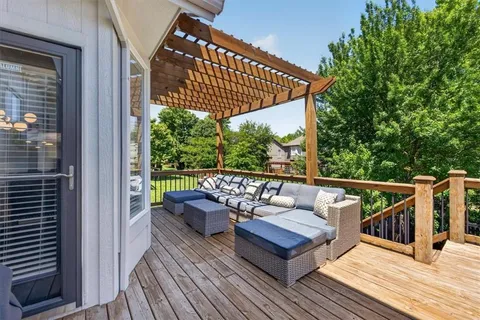 $625,000 | 21612 West 100th Terrace, Lenexa, KS 66220