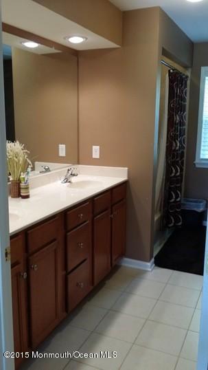 20 Great Bridge Road Freehold, NJ 07728 - Photo 20 of 25 Hassell_2431_P20_15429