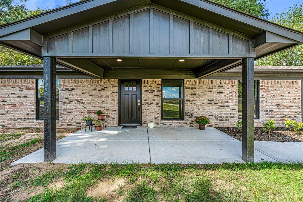 1703 Arbala Road Sulphur Springs, TX 75482 - Photo 3 of 26 Front Patio