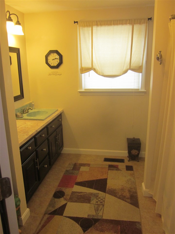 17 French Cross Road Madbury, NH 03823 - Photo 13 of 22 Gallery Image 13