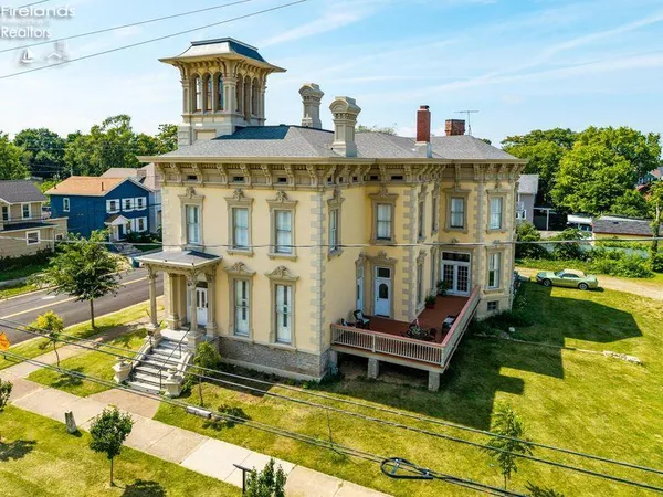 $2,100,000 | 403 East Adams Street, Sandusky, OH 44870