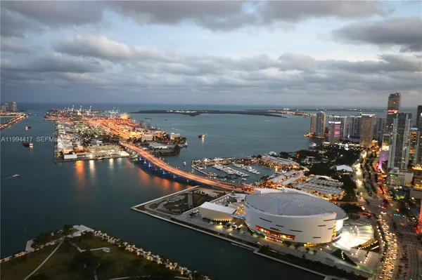 $18,000 | 1100 Biscayne Boulevard, Unit 6104, Miami, FL 33132