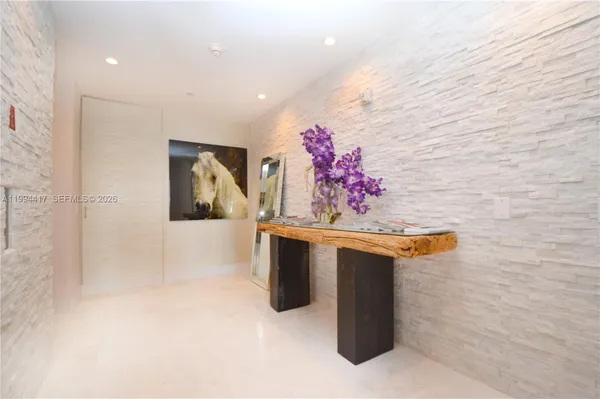 $18,000 | 1100 Biscayne Boulevard, Unit 6104, Miami, FL 33132