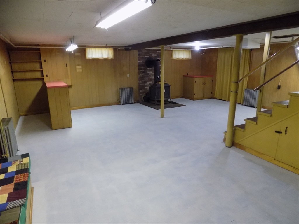 266 Alden Road Fairhaven, MA 02719 - Photo 22 of 38