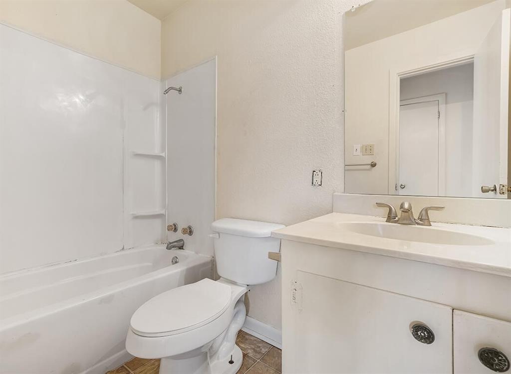 504 Redwater Road Wake Village, TX 75501 - Photo 13 of 17