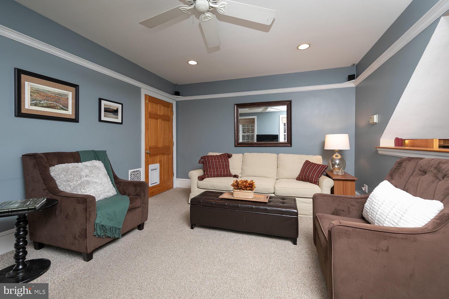 224 Bickley Road Glenside, PA 19038 - Photo 9 of 35 Living room