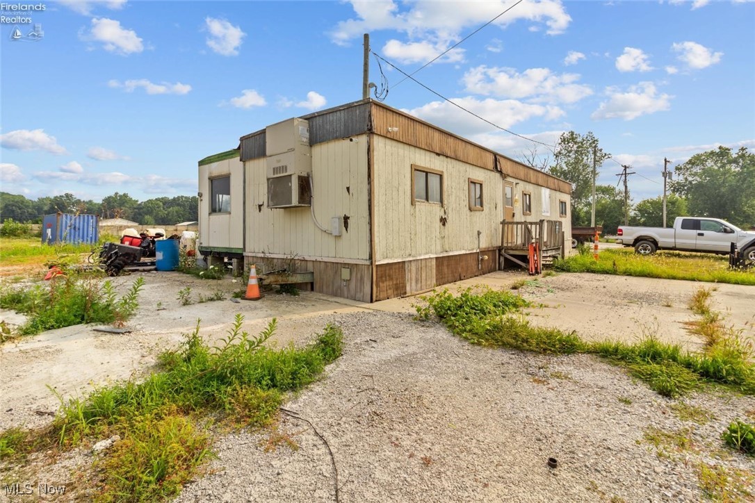 2321 East State Road Port Clinton, OH 43452 - Photo 25 of 28 Gallery Image 25