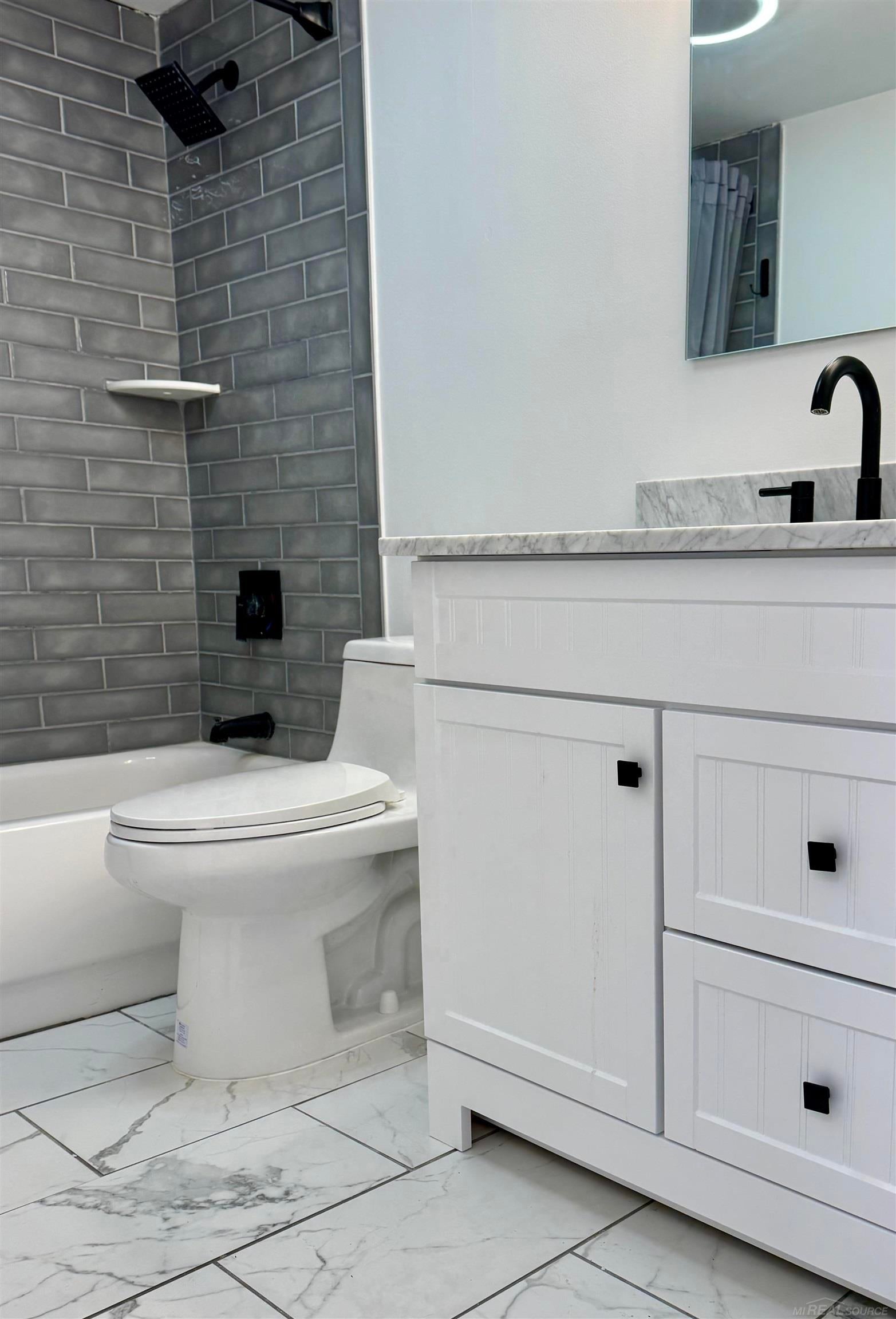 8111 Hedrick Road Harbor Springs, MI 49740 - Photo 29 of 40 Gallery Image 29