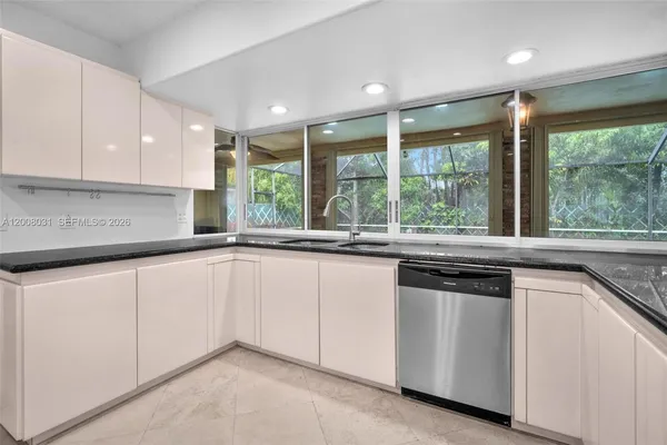 $6,500 | 3441 North Hills Drive, Hollywood, FL 33021