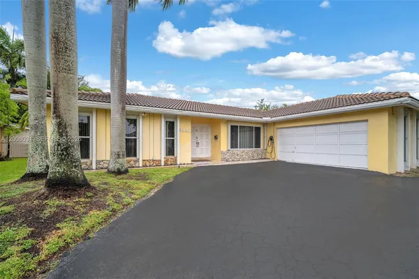 $6,500 | 3441 North Hills Drive, Hollywood, FL 33021