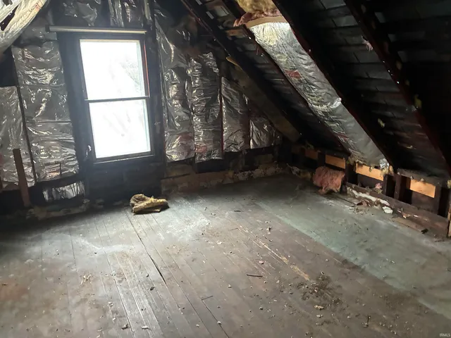 $185,000 | 355 West Walnut Street, Elberfeld, IN 47613