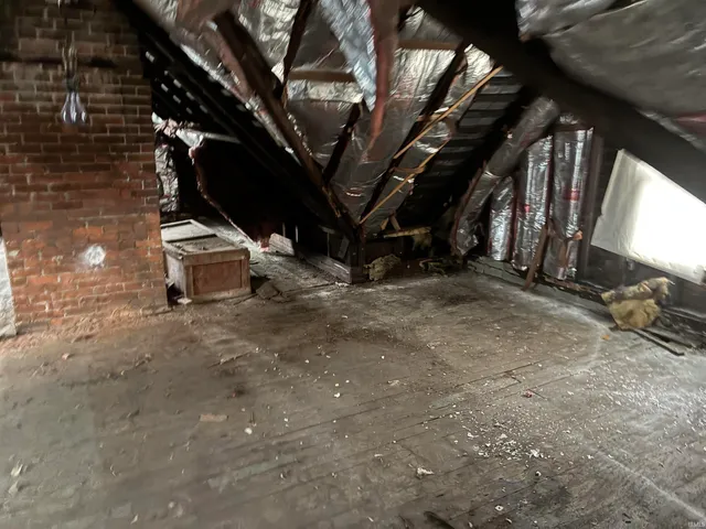 $185,000 | 355 West Walnut Street, Elberfeld, IN 47613