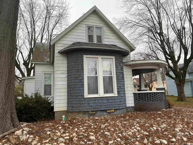 $185,000 | 355 West Walnut Street, Elberfeld, IN 47613