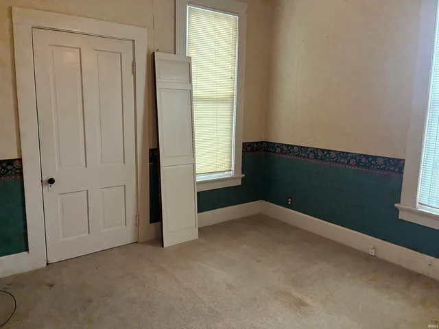 $185,000 | 355 West Walnut Street, Elberfeld, IN 47613