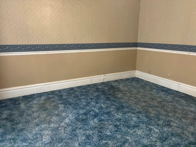 $185,000 | 355 West Walnut Street, Elberfeld, IN 47613