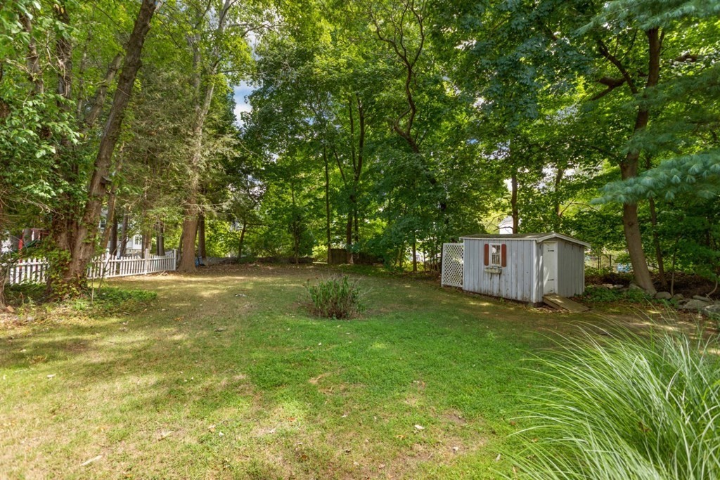 16 Keith Road Reading, MA 01867 - Photo 36 of 39 Gallery Image 36