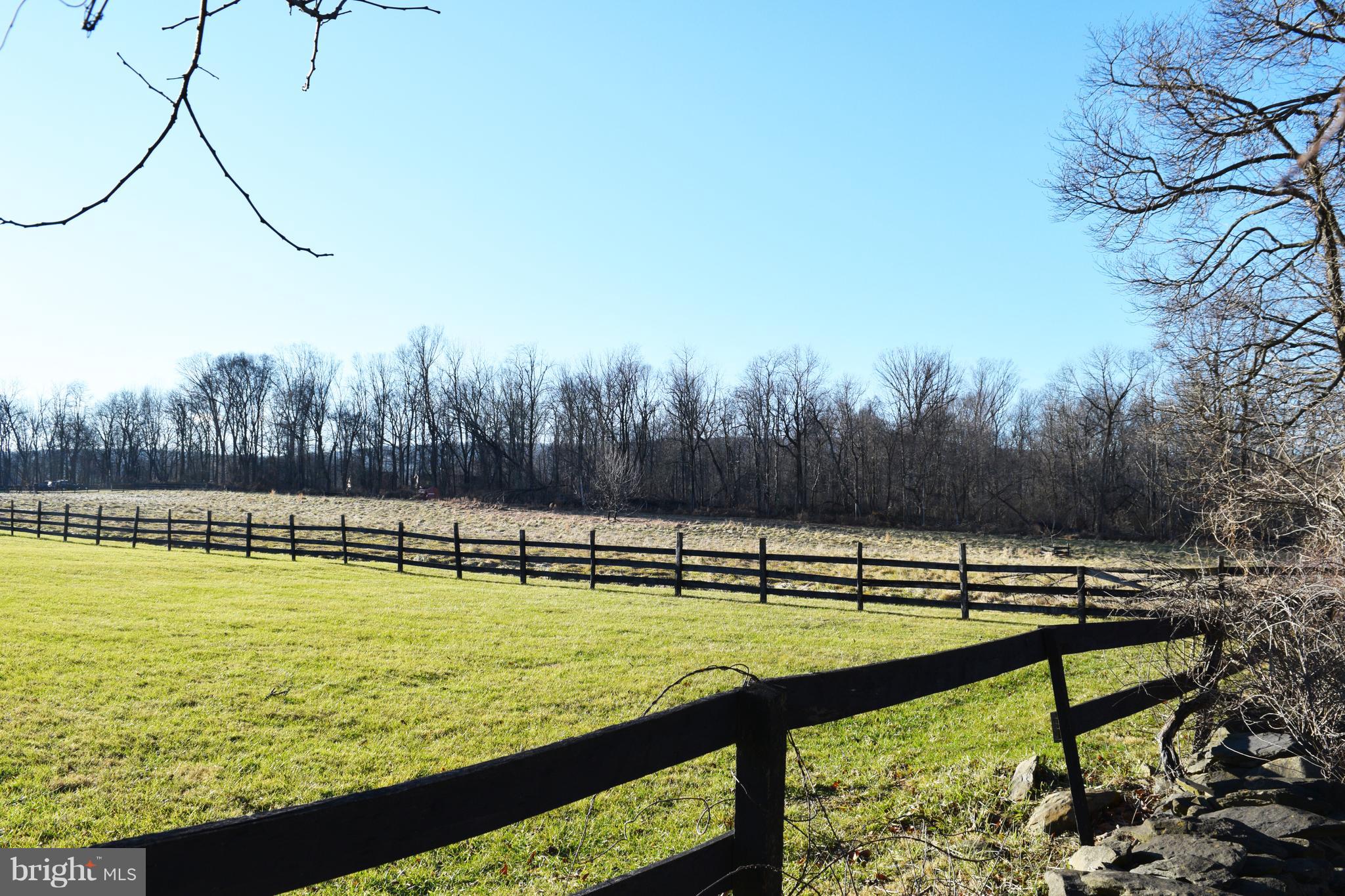 Lot 2 from Edgegrove Rd looking across Lot 4