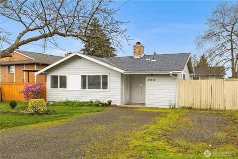 $565,000 | 21635 31st Avenue South, Des Moines, WA 98198
