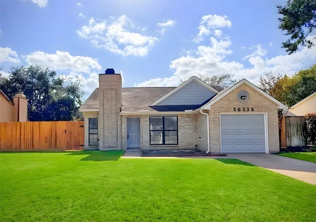 $1,900 | 20235 Blue Juniper Drive, Katy, TX 77449