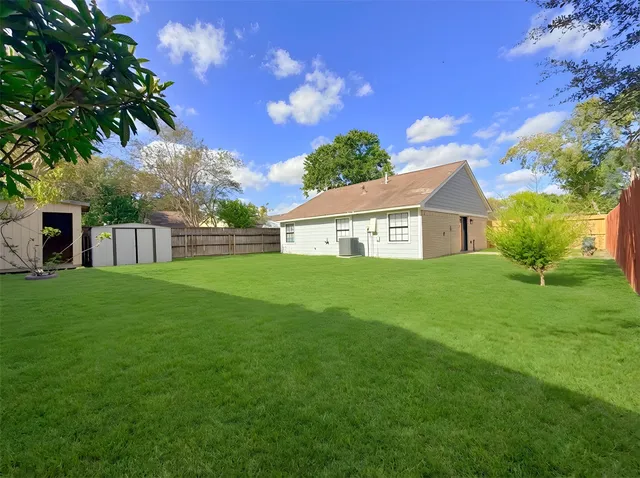 $1,900 | 20235 Blue Juniper Drive, Katy, TX 77449