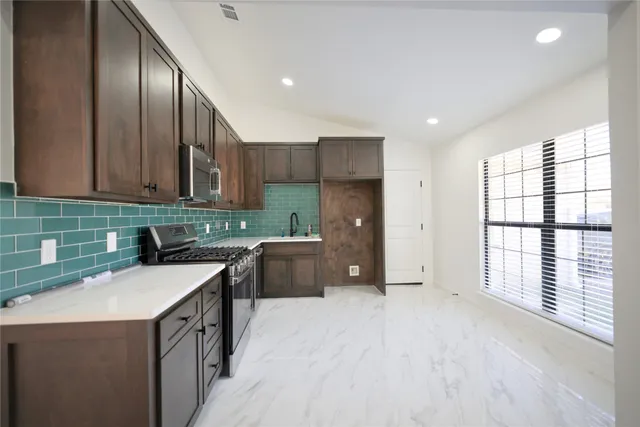 $1,900 | 20235 Blue Juniper Drive, Katy, TX 77449