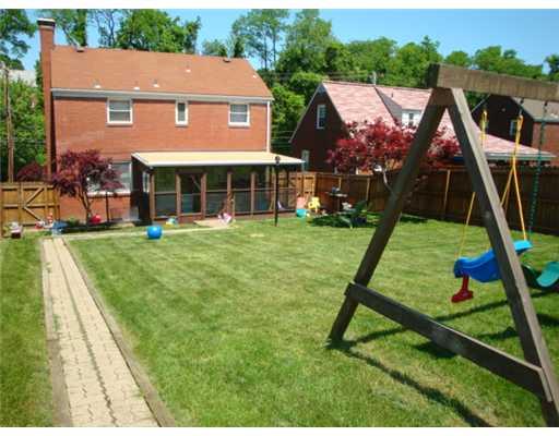 3459 West Run Road Munhall, PA 15120 - Photo 17 of 18 Exterior Back.