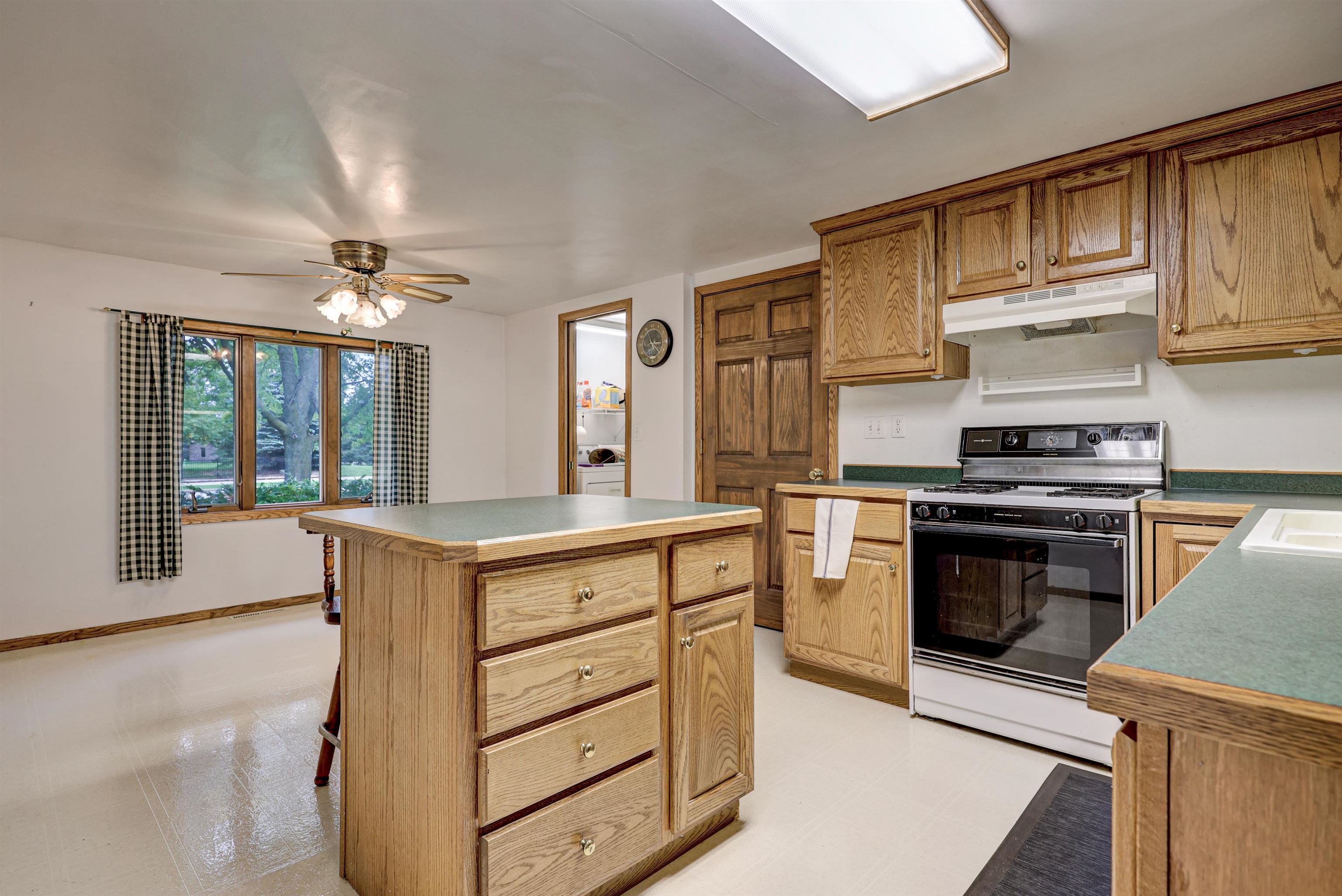 4939 North Meade Street Appleton, WI 54913 - Photo 14 of 44 Gallery Image 14