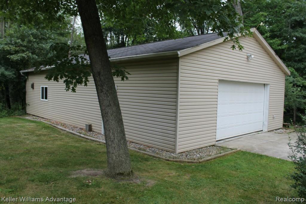 10836 Seitz Road Brighton, MI 48114 - Photo 10 of 10 IMG_1594.jpg