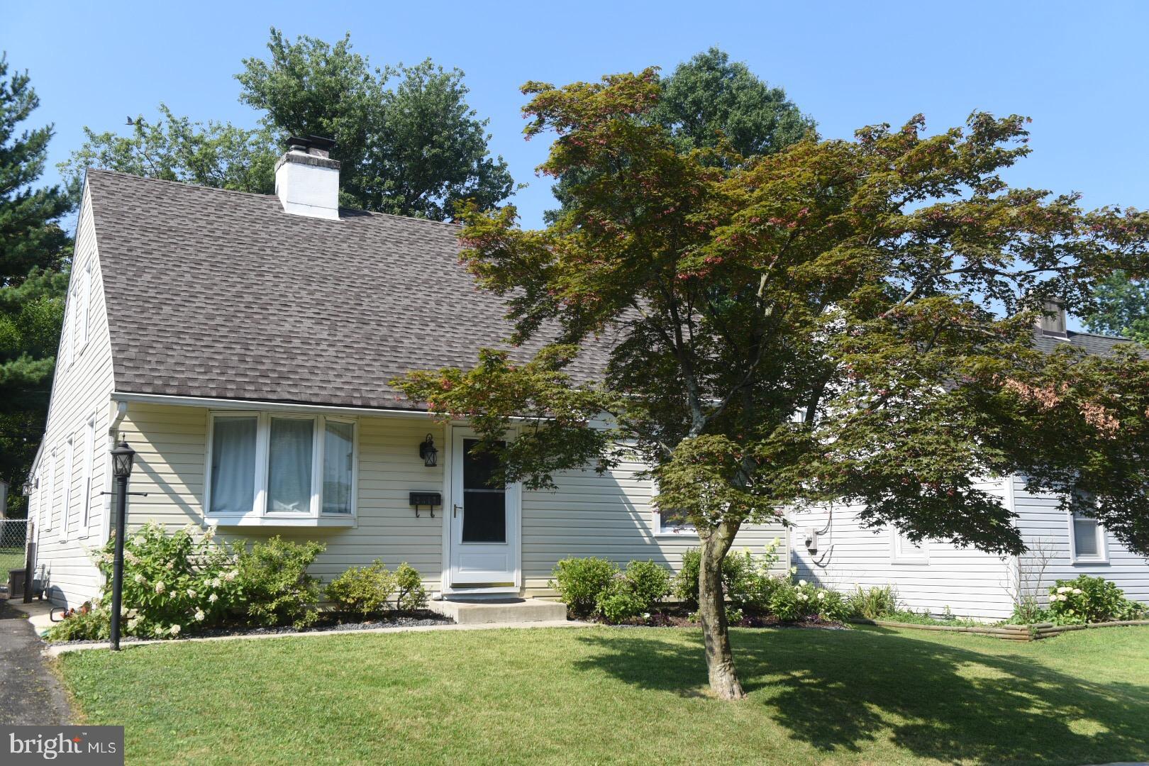 2314 Edwards Road Abington, PA 19001 - Photo 1 of 34 Gallery Image 1