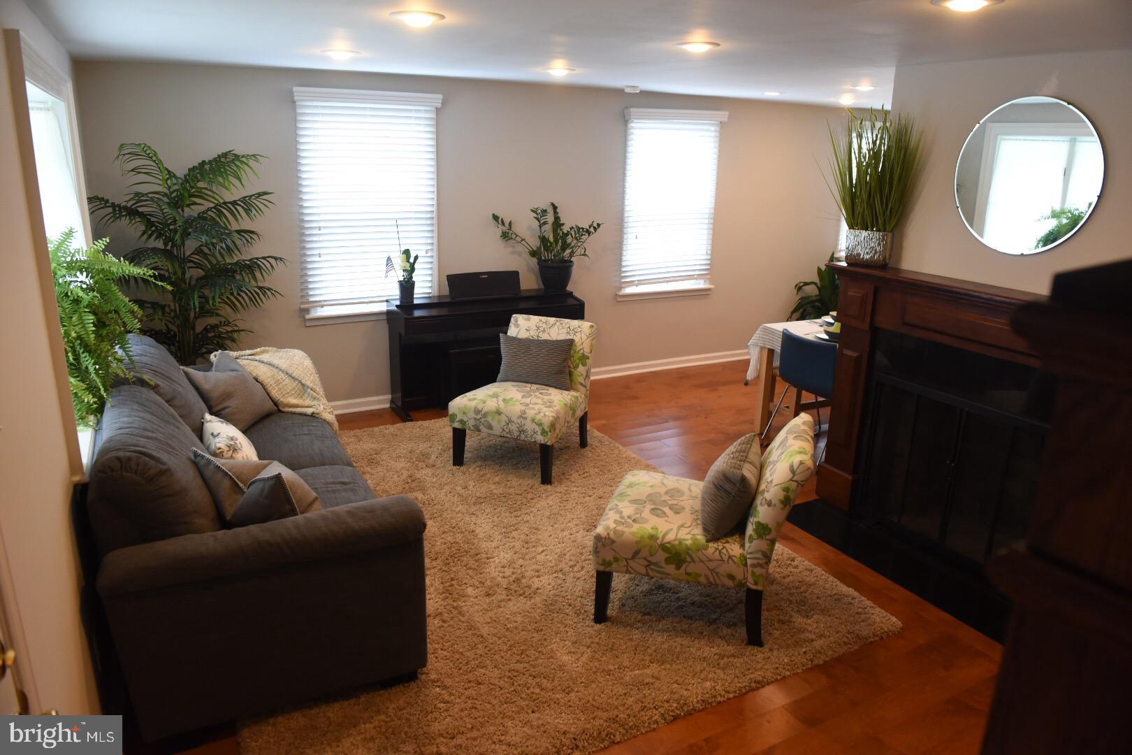 2314 Edwards Road Abington, PA 19001 - Photo 5 of 34 Gallery Image 5