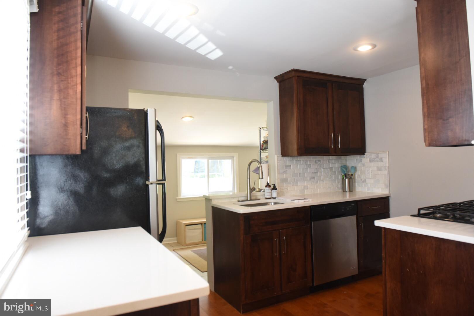 2314 Edwards Road Abington, PA 19001 - Photo 10 of 34 Gallery Image 10