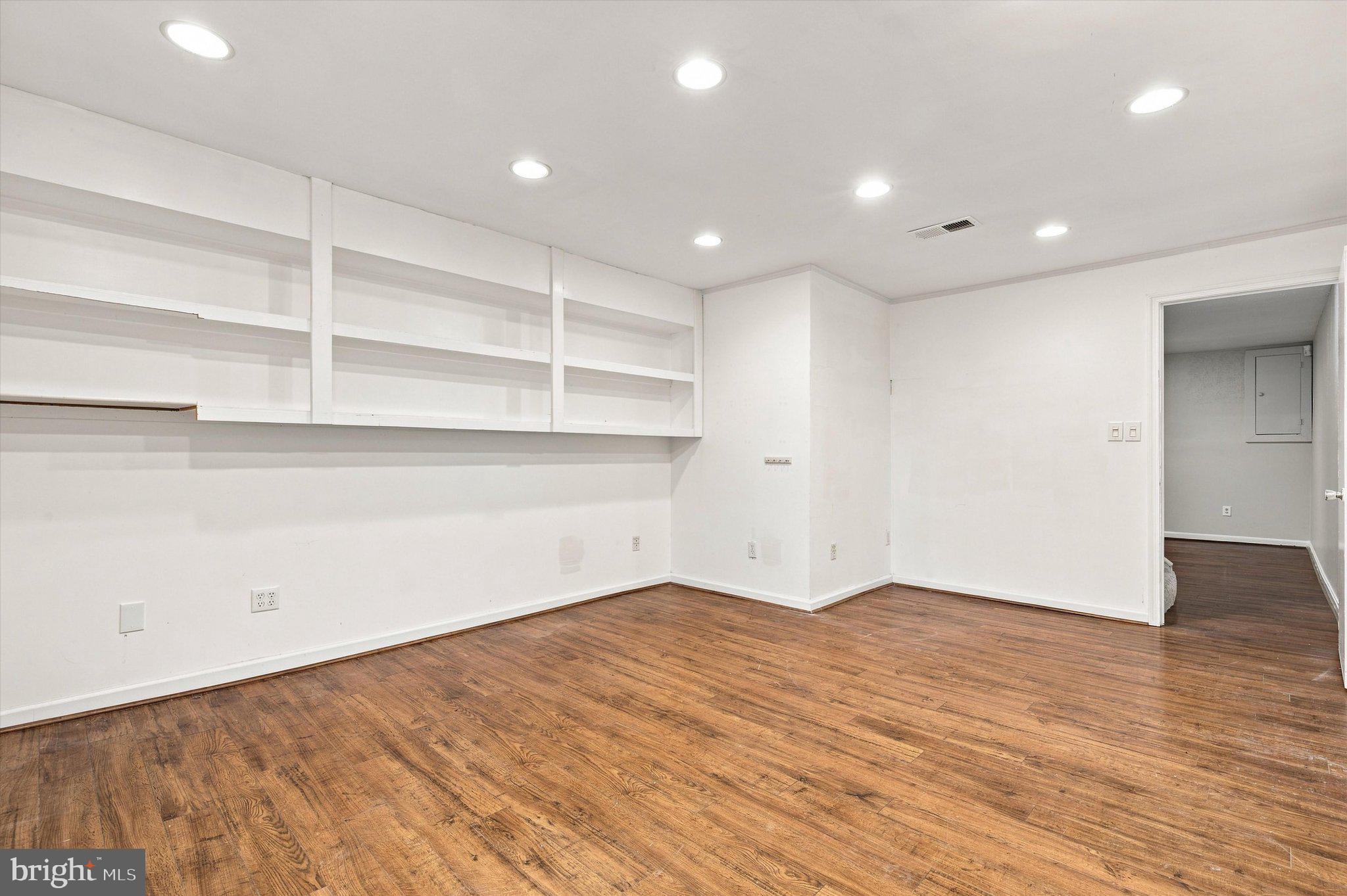 Bonus room multiple possibilities for use.