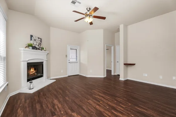 $299,000 | 8911 Finnery Drive, Tomball, TX 77375