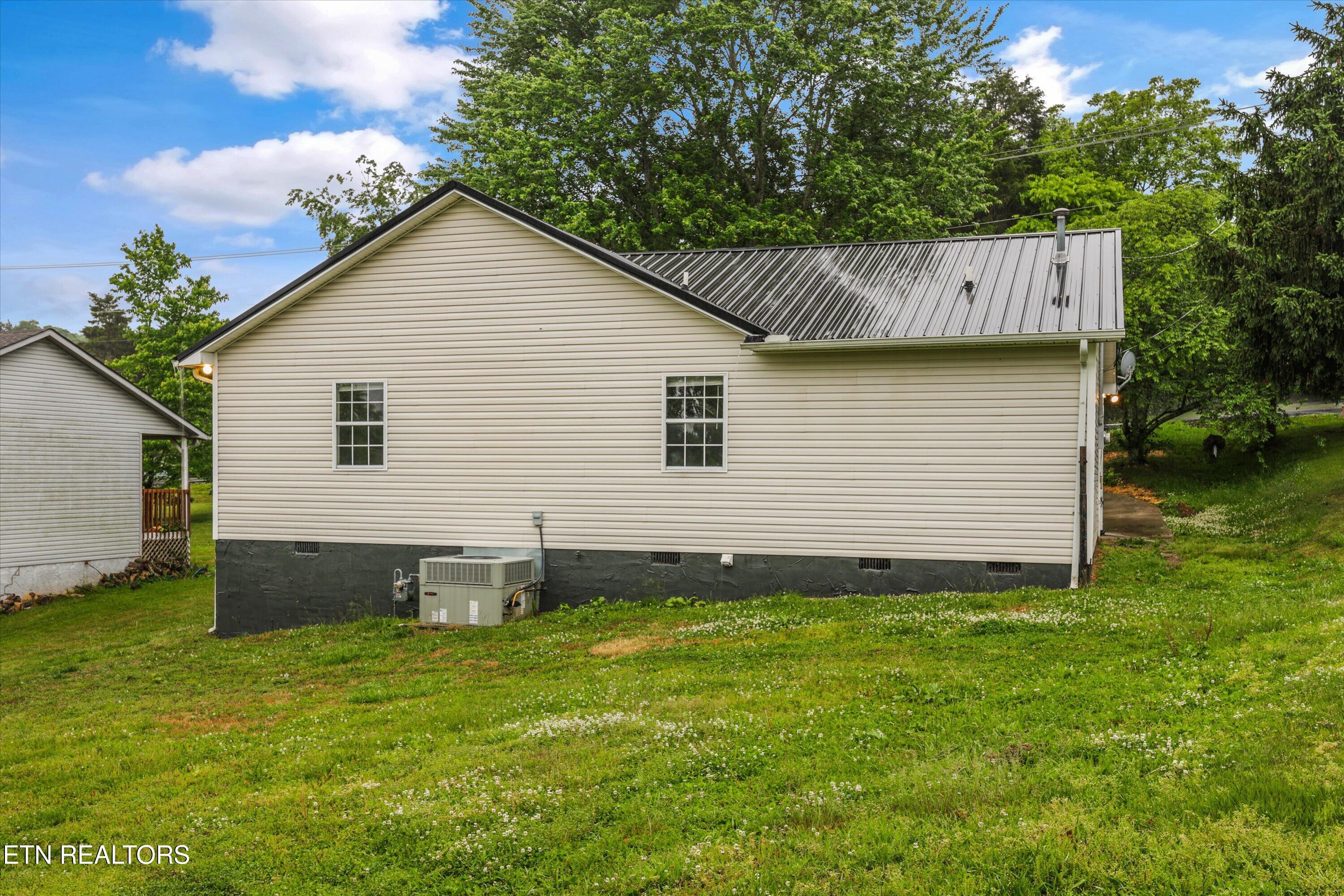 8002 Hill Road Knoxville, TN 37938 - Photo 35 of 38 23-8002 Hill Rd 24