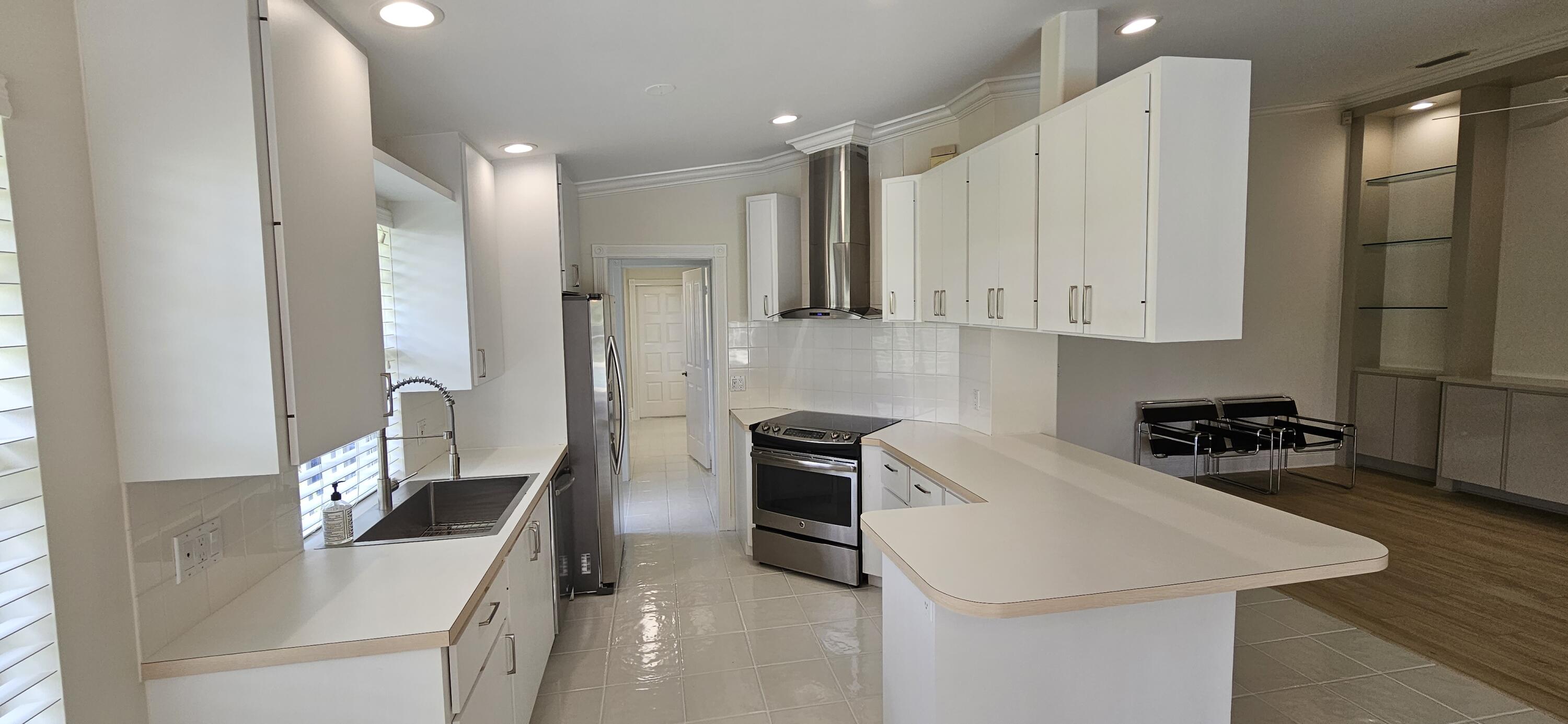 305 Brier Circle Jupiter, FL 33458 - Photo 14 of 32 305 Brier Circle Thom Montrois Remax (1