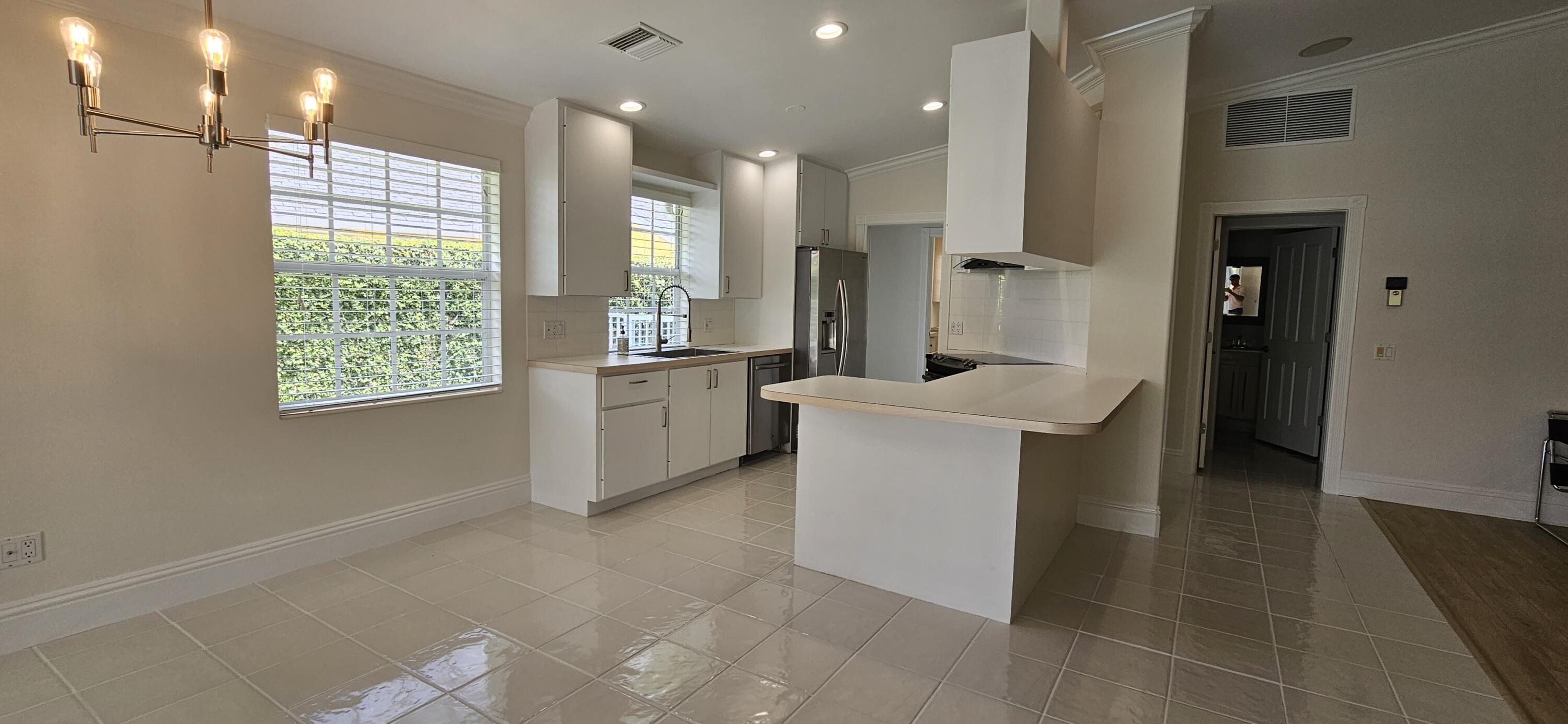 305 Brier Circle Jupiter, FL 33458 - Photo 8 of 32 305 Brier Circle Thom Montrois Remax (1