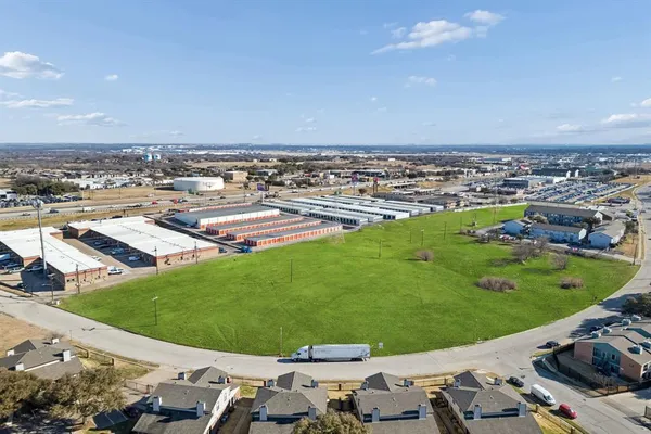 $650,000 | 8800 Calmont Avenue, Fort Worth, TX 76116