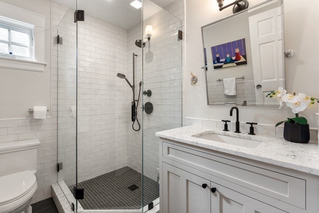 285 Webster Street Newton, MA 02466 - Photo 12 of 40