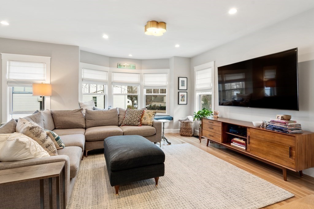 285 Webster Street Newton, MA 02466 - Photo 16 of 40