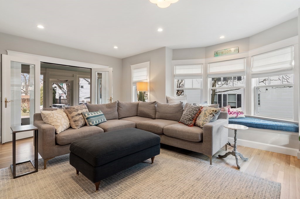 285 Webster Street Newton, MA 02466 - Photo 17 of 40