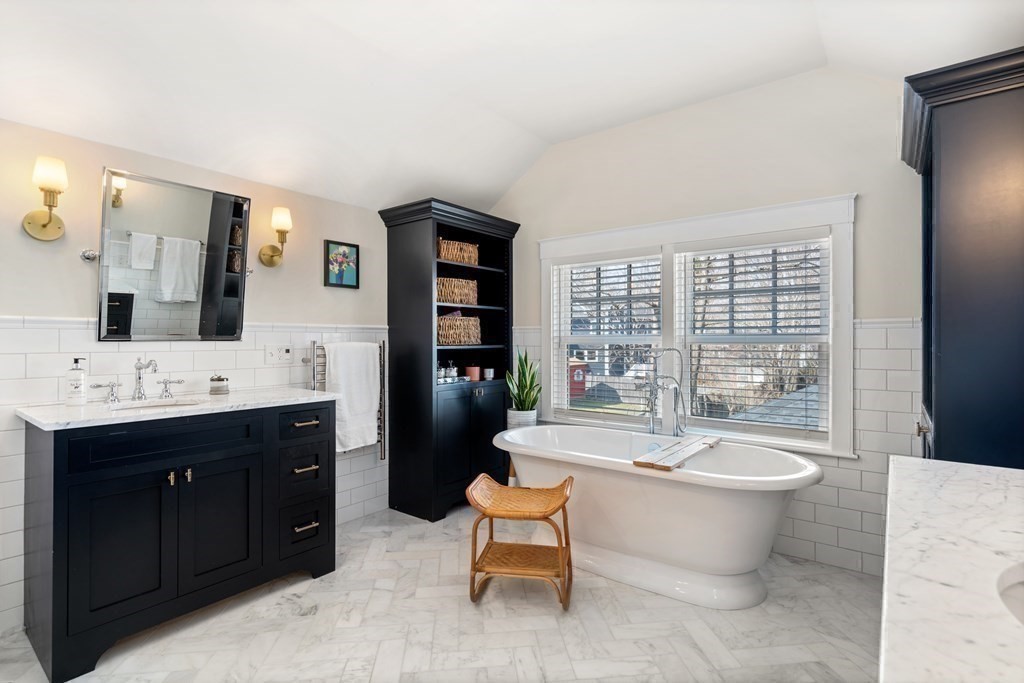 285 Webster Street Newton, MA 02466 - Photo 23 of 40