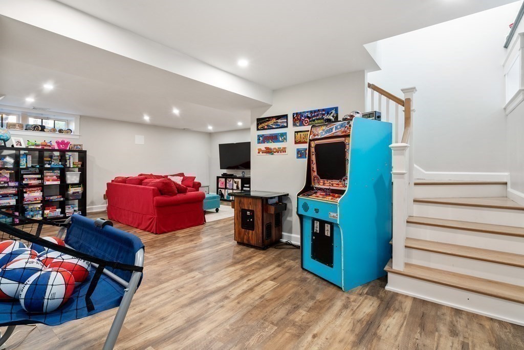 285 Webster Street Newton, MA 02466 - Photo 31 of 40