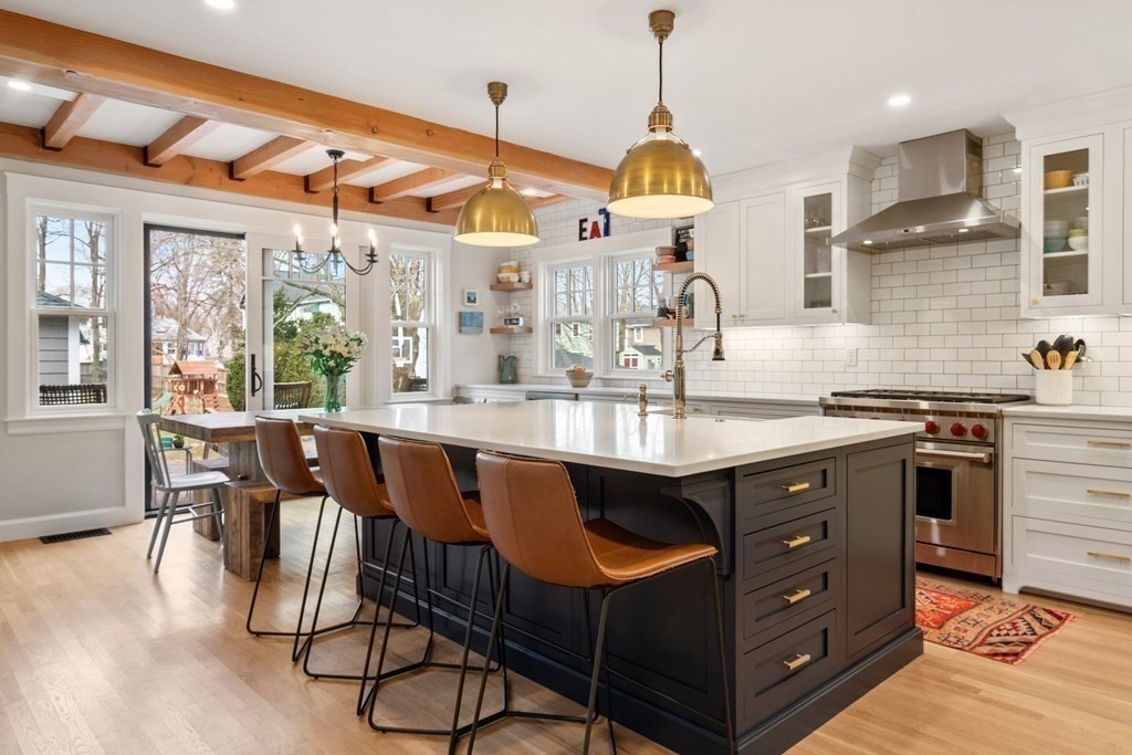 285 Webster Street Newton, MA 02466 - Photo 7 of 40