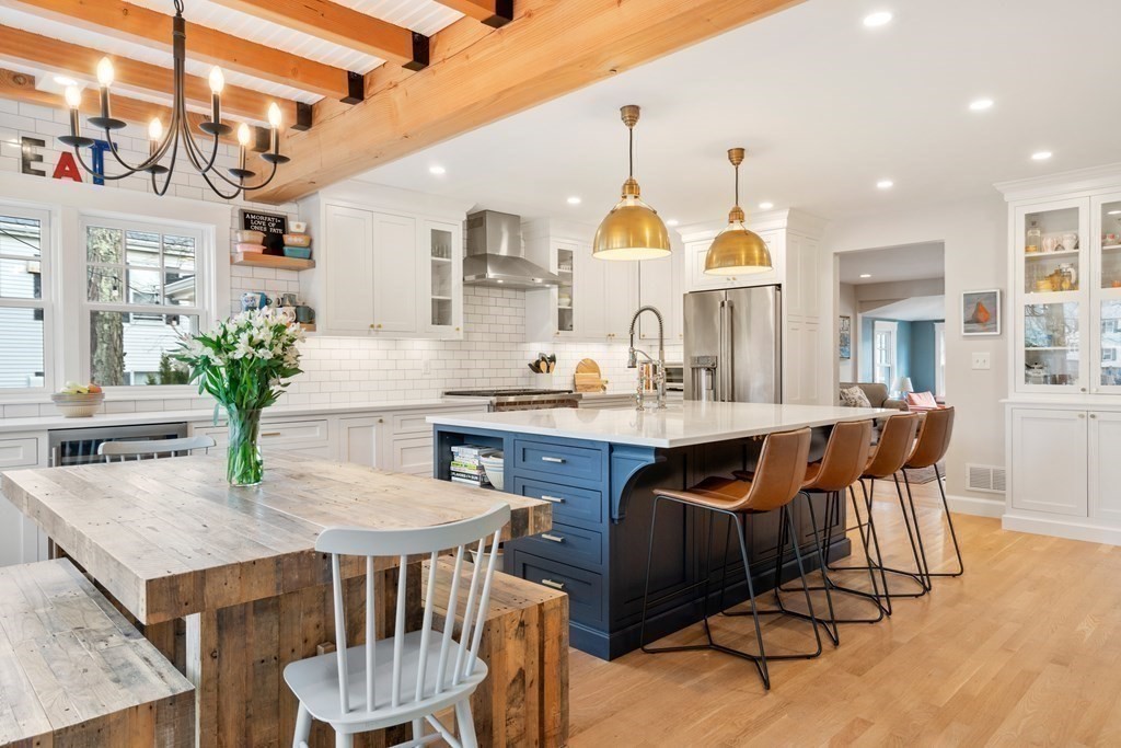 285 Webster Street Newton, MA 02466 - Photo 8 of 40