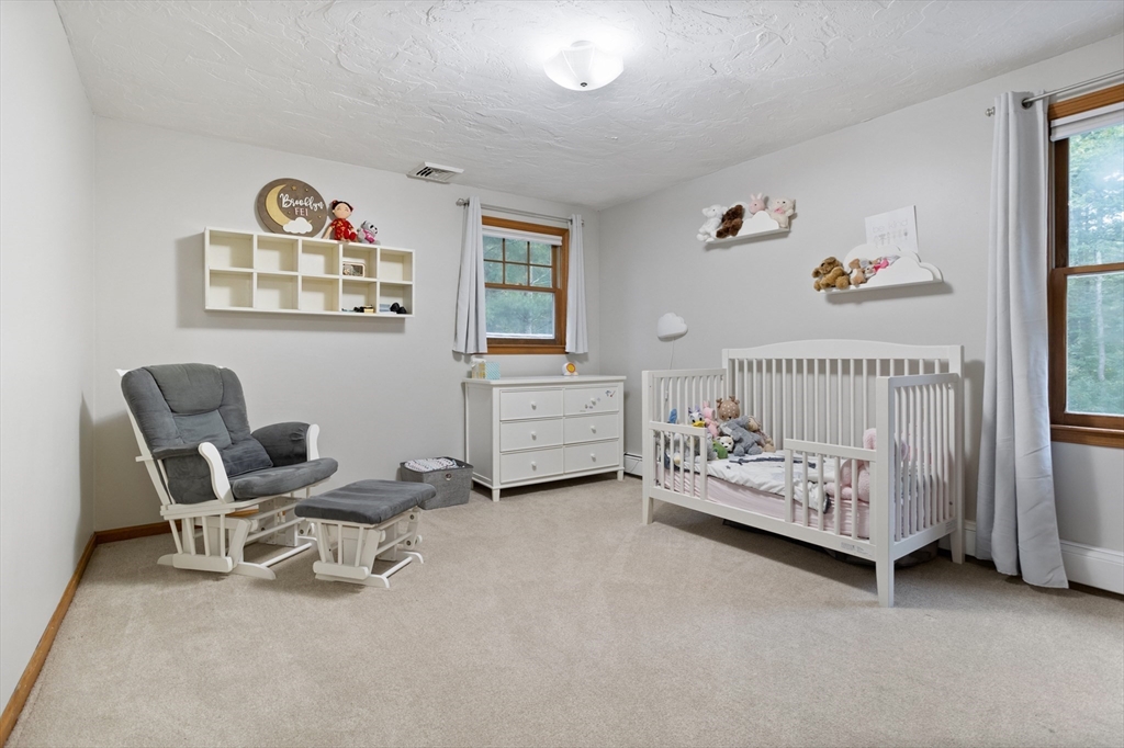 38 Robin Road Norfolk, MA 02056 - Photo 27 of 40 Gallery Image 27
