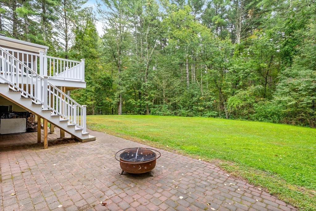 38 Robin Road Norfolk, MA 02056 - Photo 36 of 40 Gallery Image 36