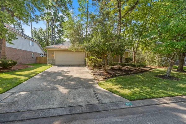 $2,500 | 167 North Whistlers Bend Circle, Conroe, TX 77384
