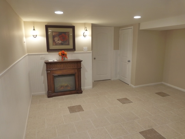 6840 West 64th Street Chicago, IL 60638 - Photo 13 of 19 a view of an empty room and fire place
